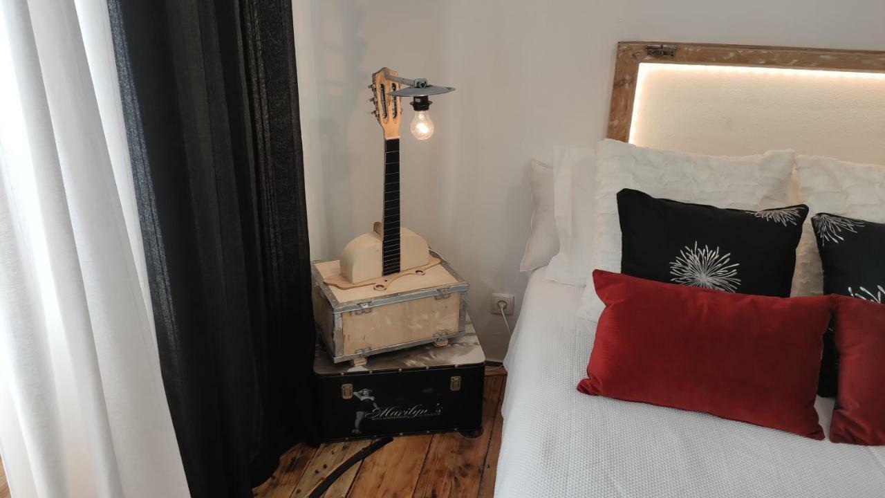 Casa 40Th-Music Wood House Hotel Óbidos Екстериор снимка