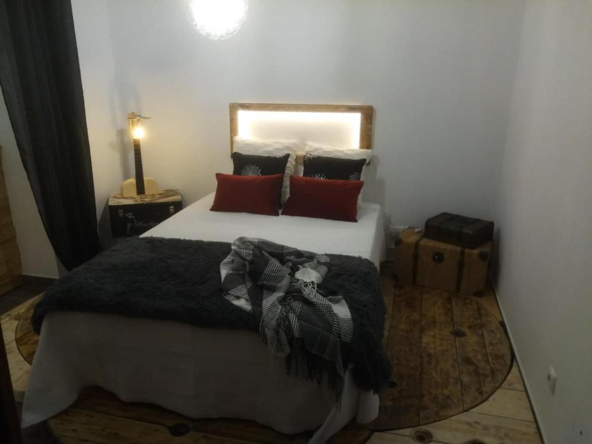 Casa 40Th-Music Wood House Hotel Óbidos Екстериор снимка